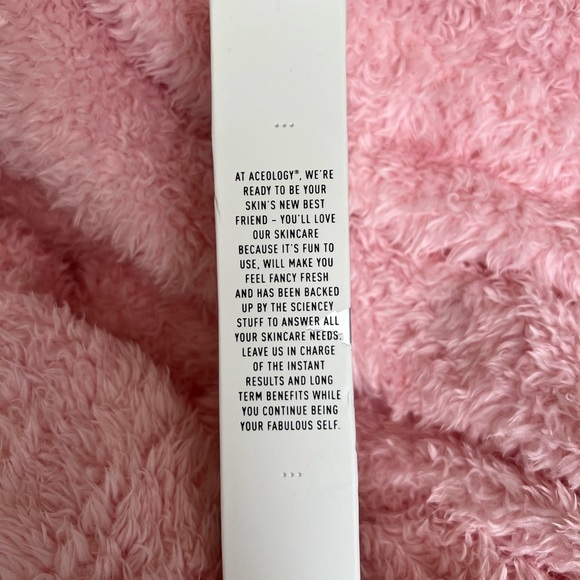 Aceology Detoxifying Treatment Mask - Picture 11 of 11